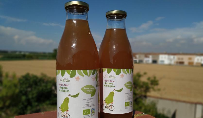 Local products Organic pear juice Bio Golarde